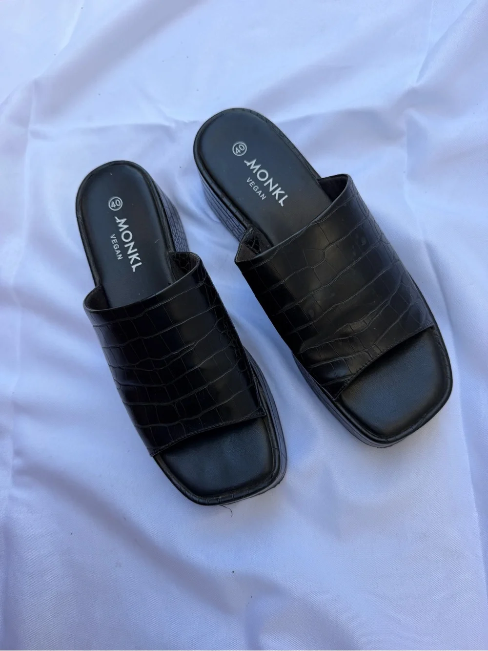 Monki Black Croc-Embossed Platform Slide Sandals